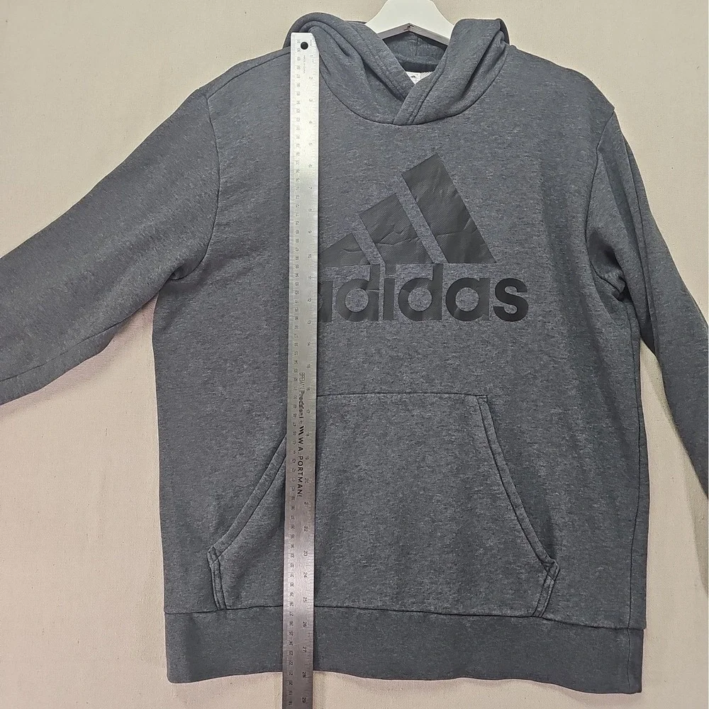adidas essentials linear